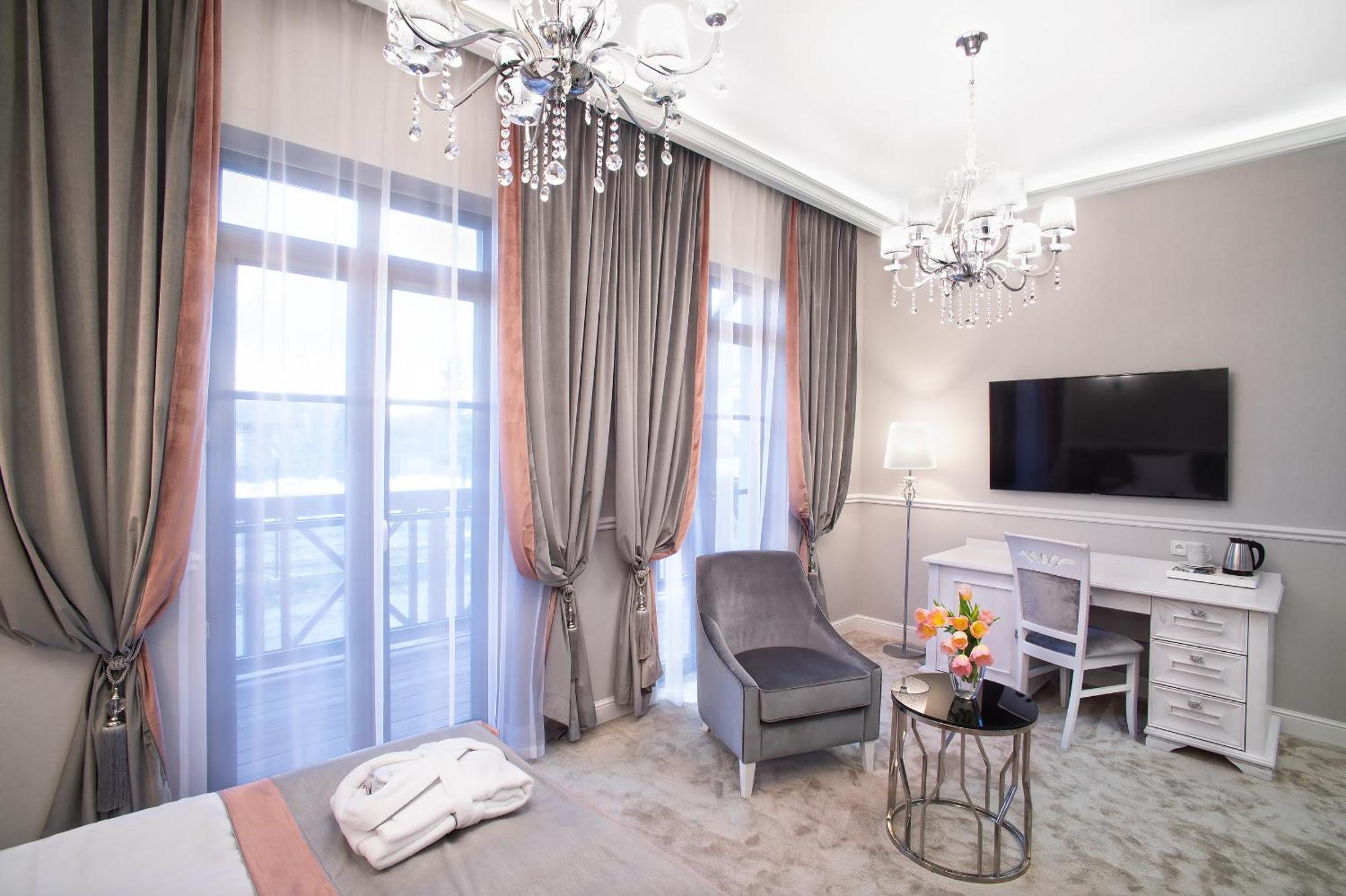 Boutique Odyseja & Spa 시에초시네크 외부 사진 Suite