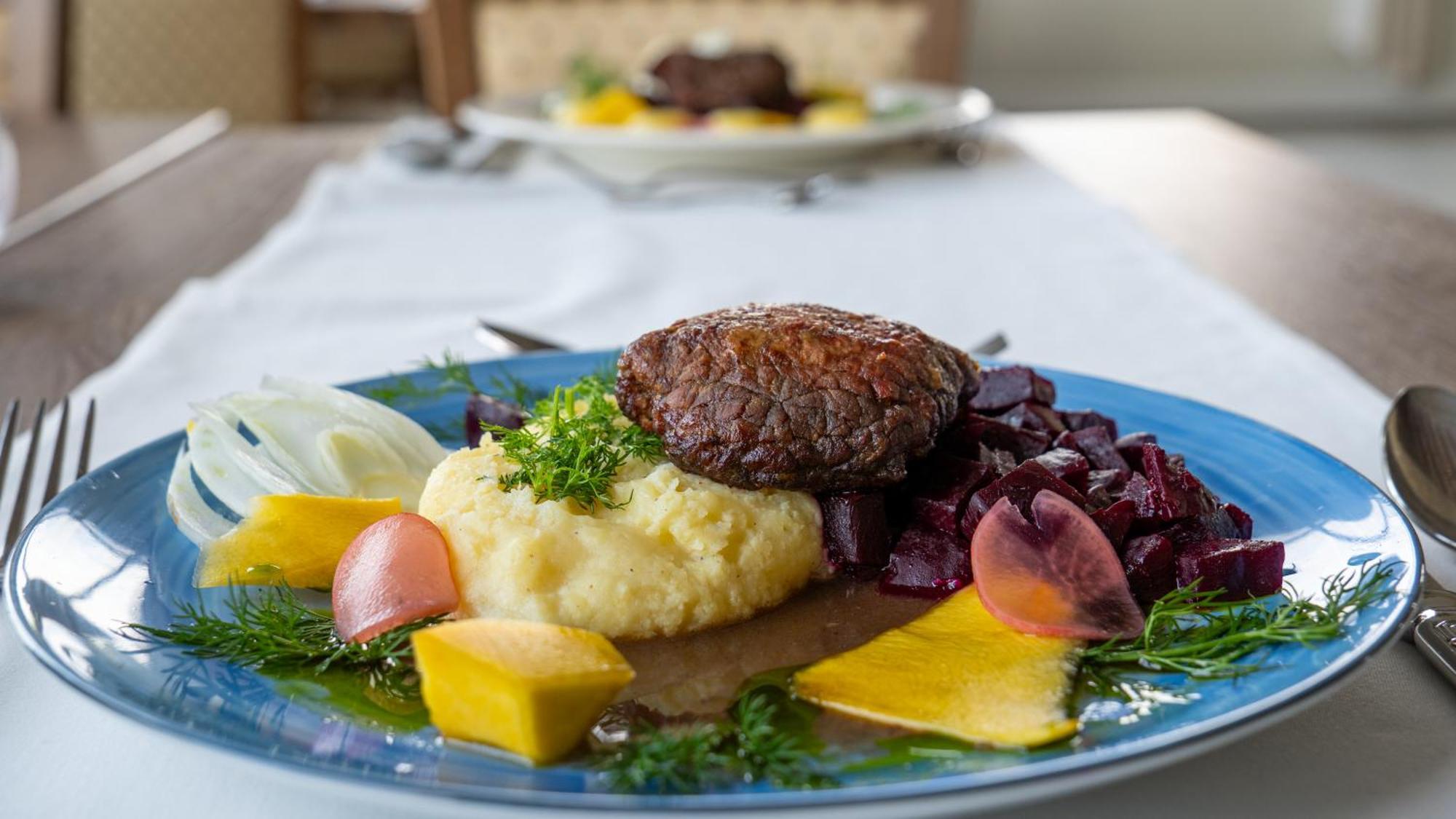 Boutique Odyseja & Spa 시에초시네크 외부 사진 A plate of biff Rydberg