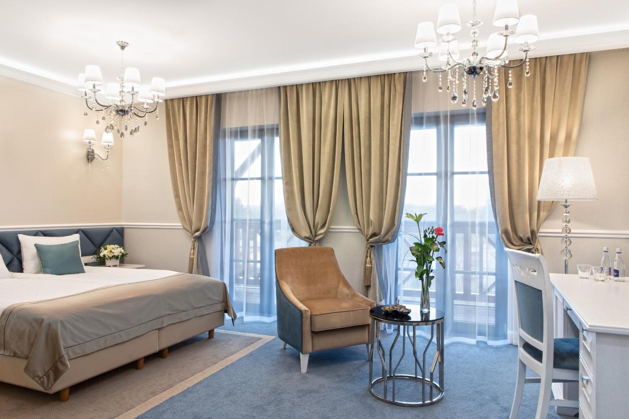 Boutique Odyseja & Spa 시에초시네크 외부 사진 A room at the hotel