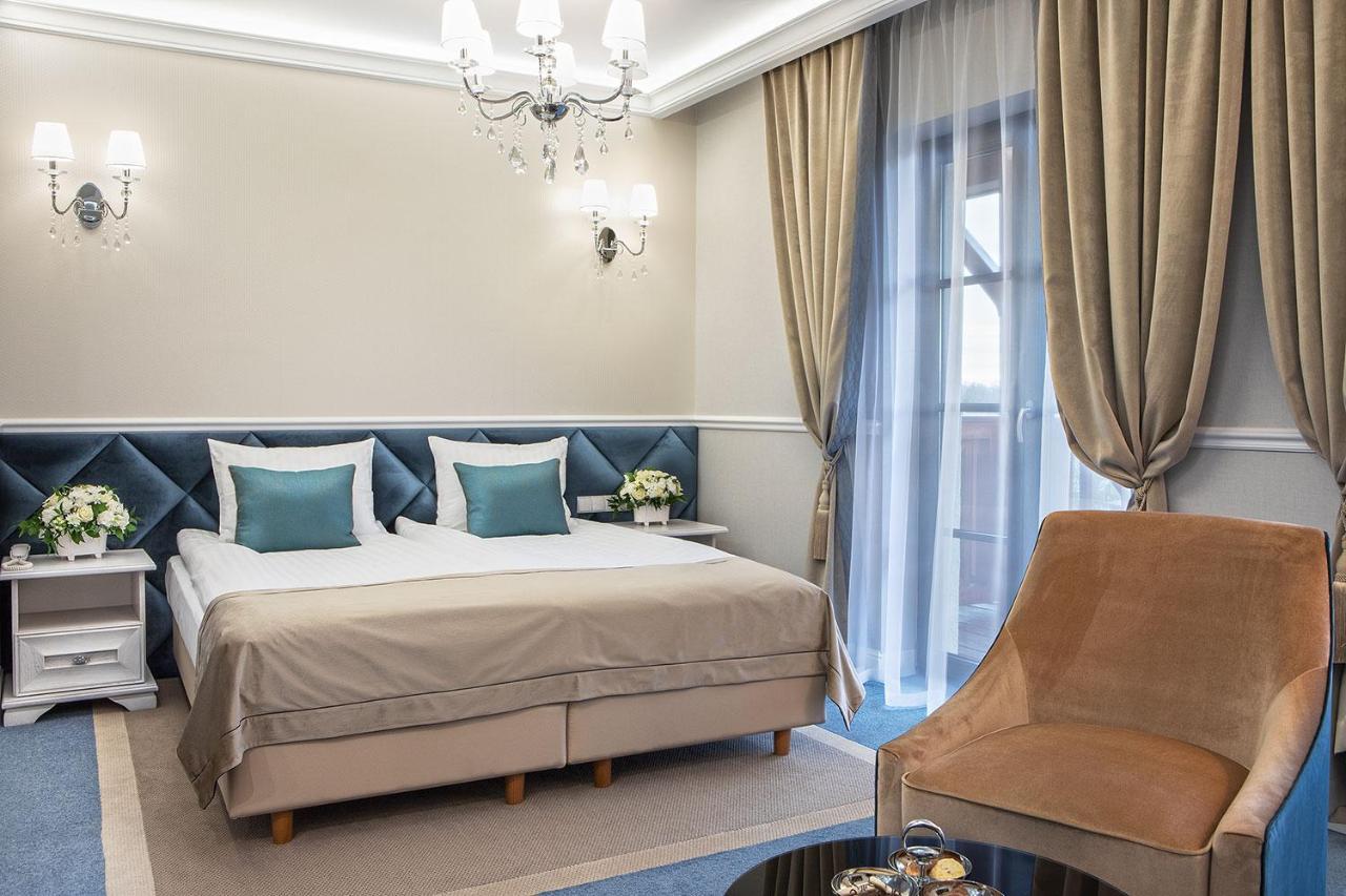 Boutique Odyseja & Spa 시에초시네크 외부 사진 A room at the hotel