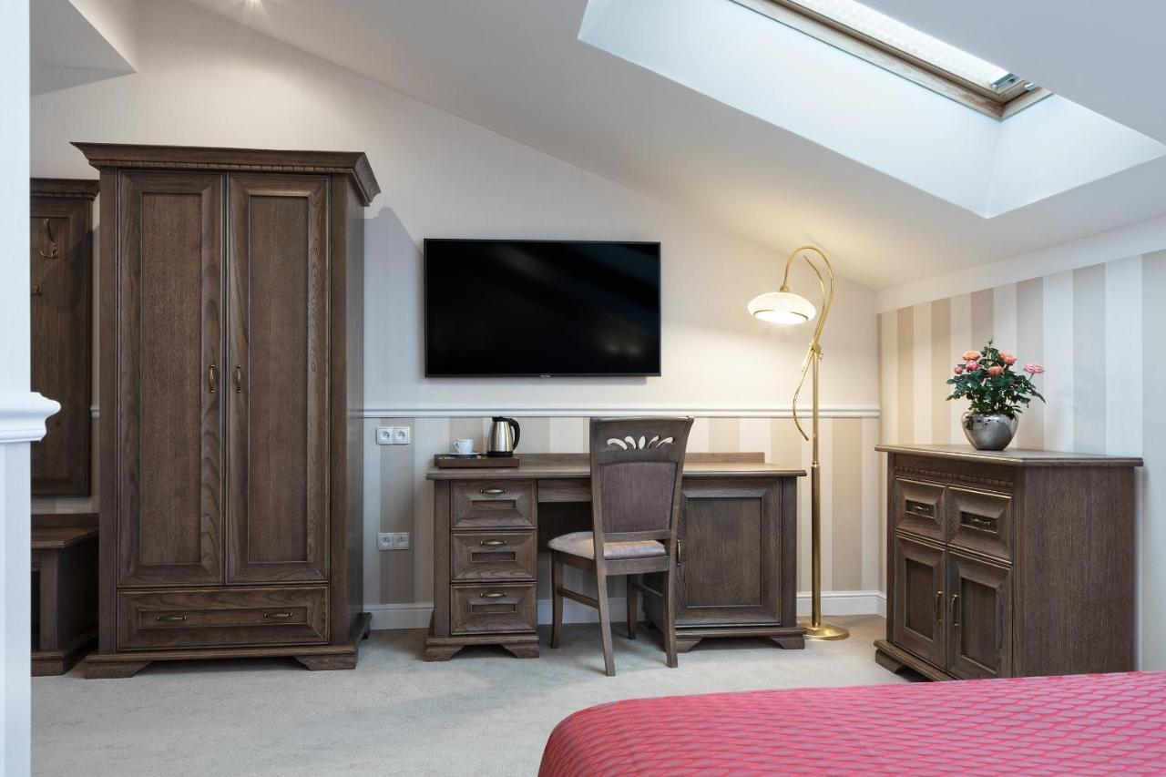 Boutique Odyseja & Spa 시에초시네크 외부 사진 A room at the hotel